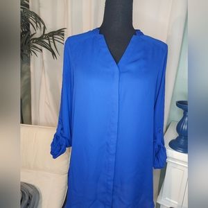 Woman's Royal Blue Apt 9 blouse